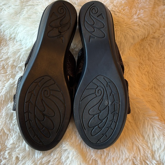 INGARO BUCKY SANDALS - Picture 2 of 6